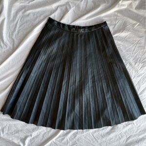 J Crew Faux Black Leather Pleated Skirt Size 2 Small